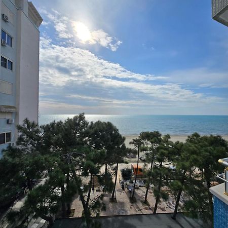 Hotel Blue Amr Škalngur Esterno foto