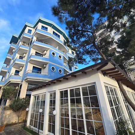 Hotel Blue Amr Škalngur Esterno foto
