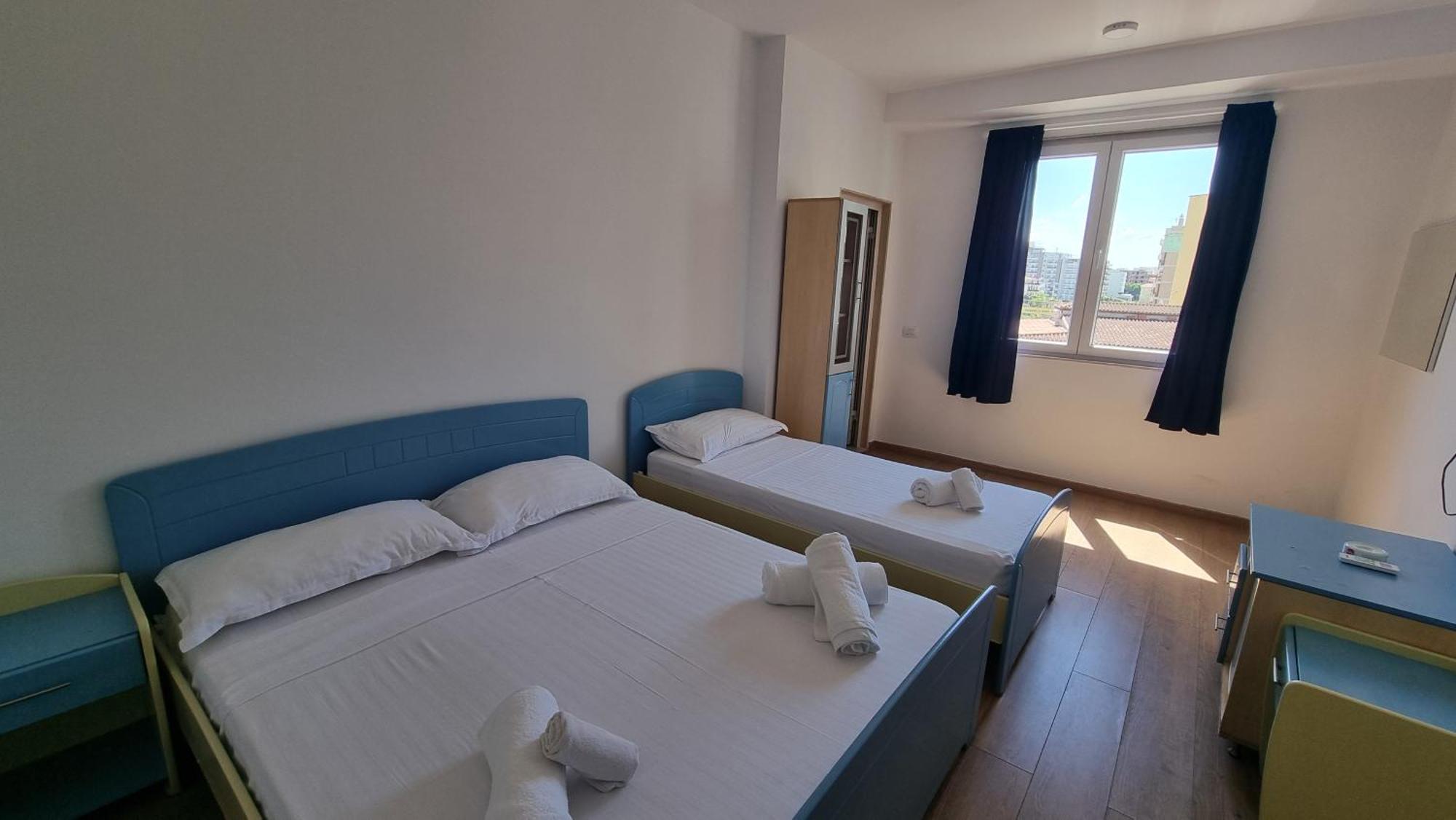 Hotel Blue Amr Škalngur Esterno foto