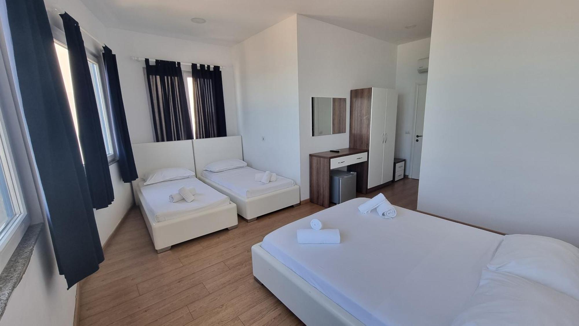 Hotel Blue Amr Škalngur Esterno foto