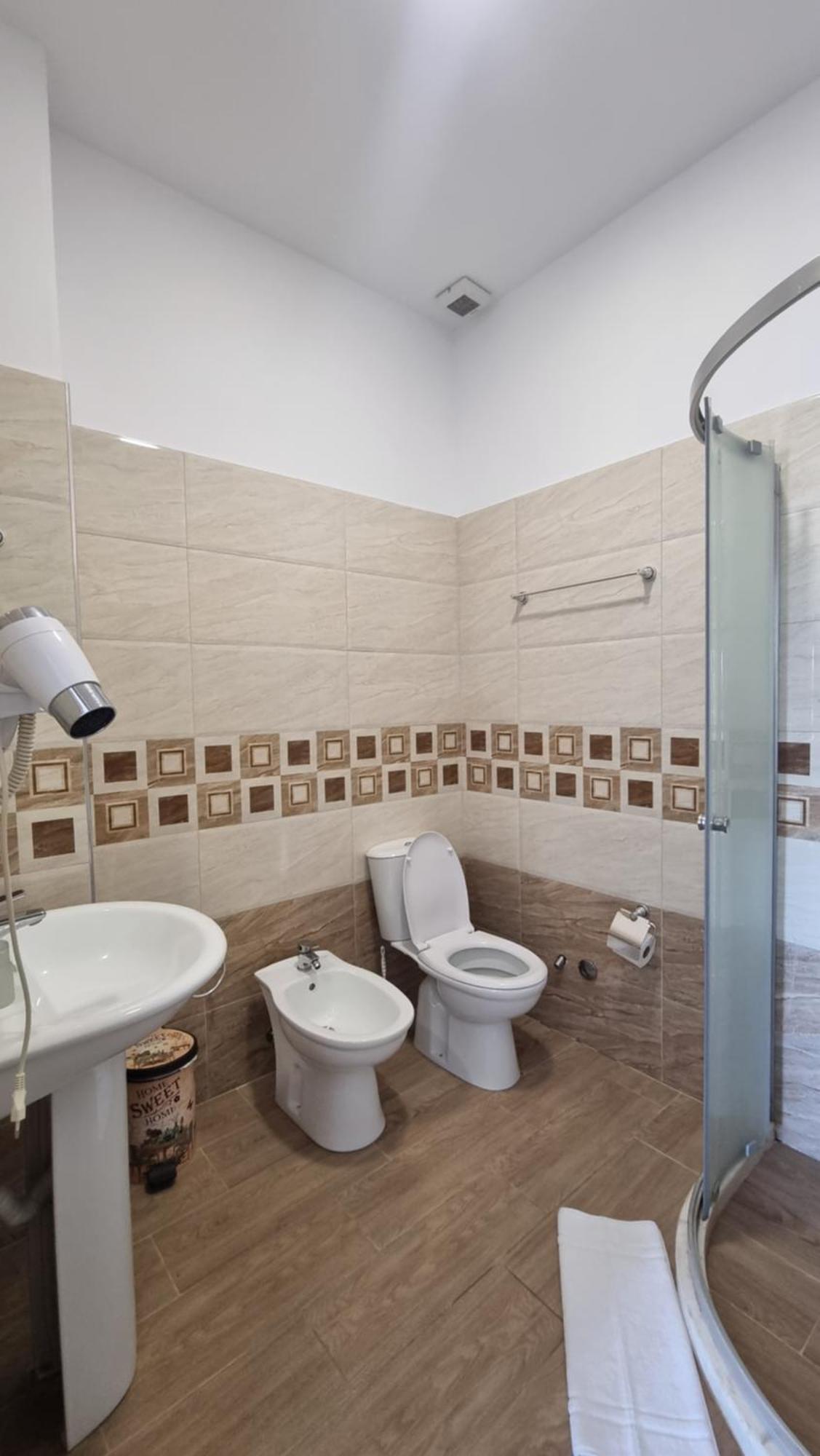 Hotel Blue Amr Škalngur Esterno foto