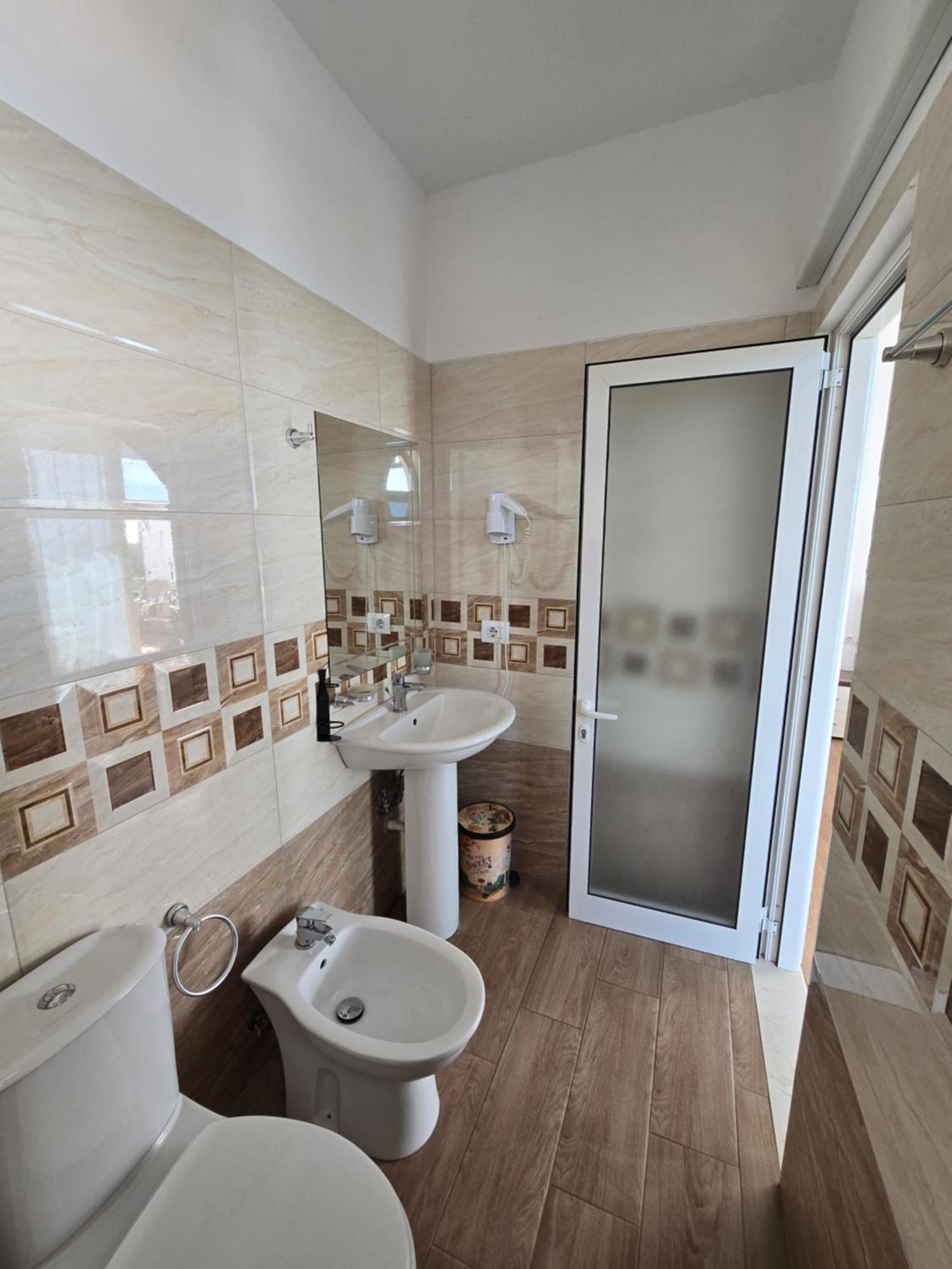 Hotel Blue Amr Škalngur Esterno foto