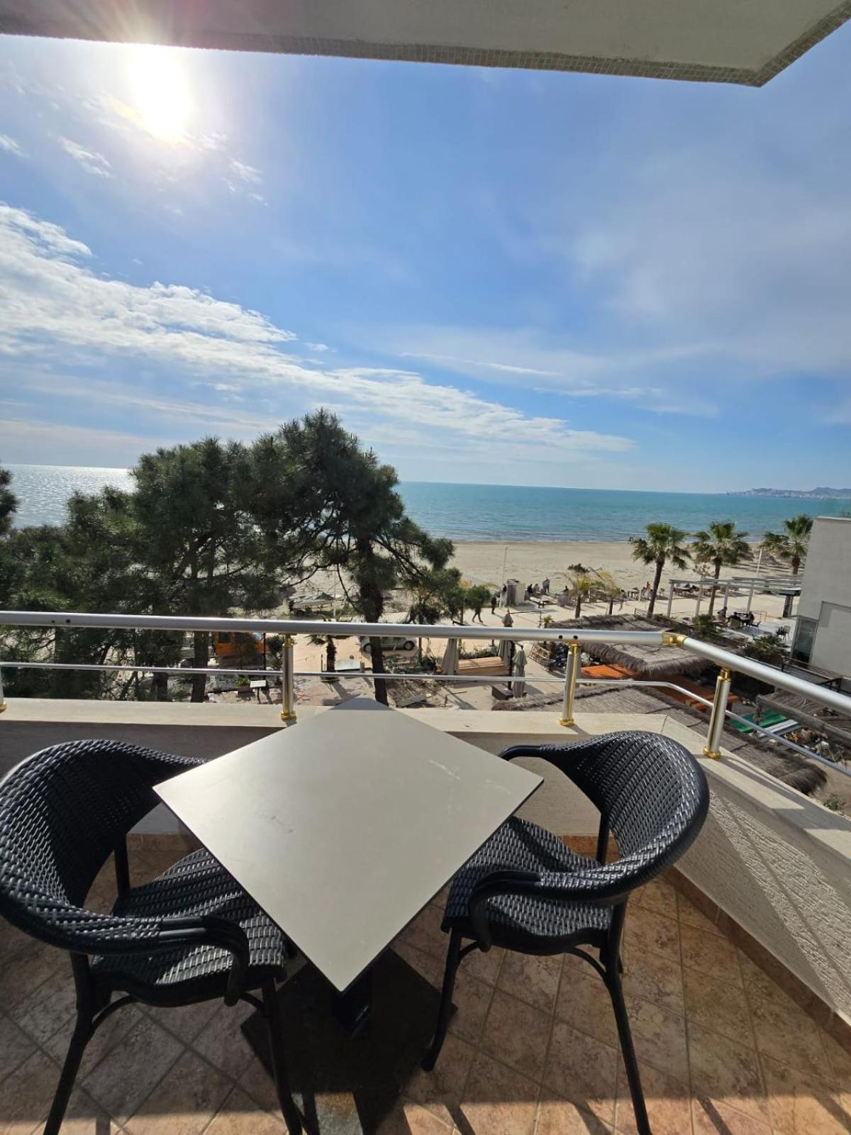 Hotel Blue Amr Škalngur Esterno foto