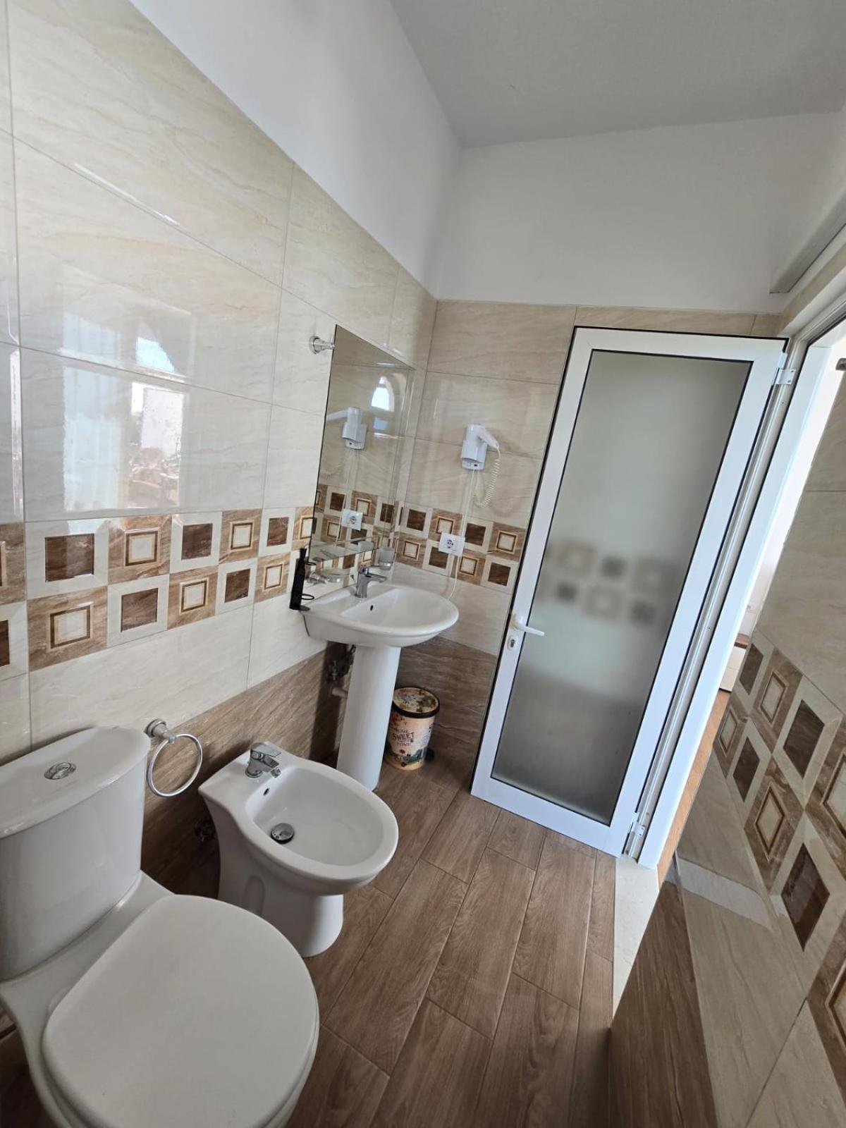 Hotel Blue Amr Škalngur Esterno foto