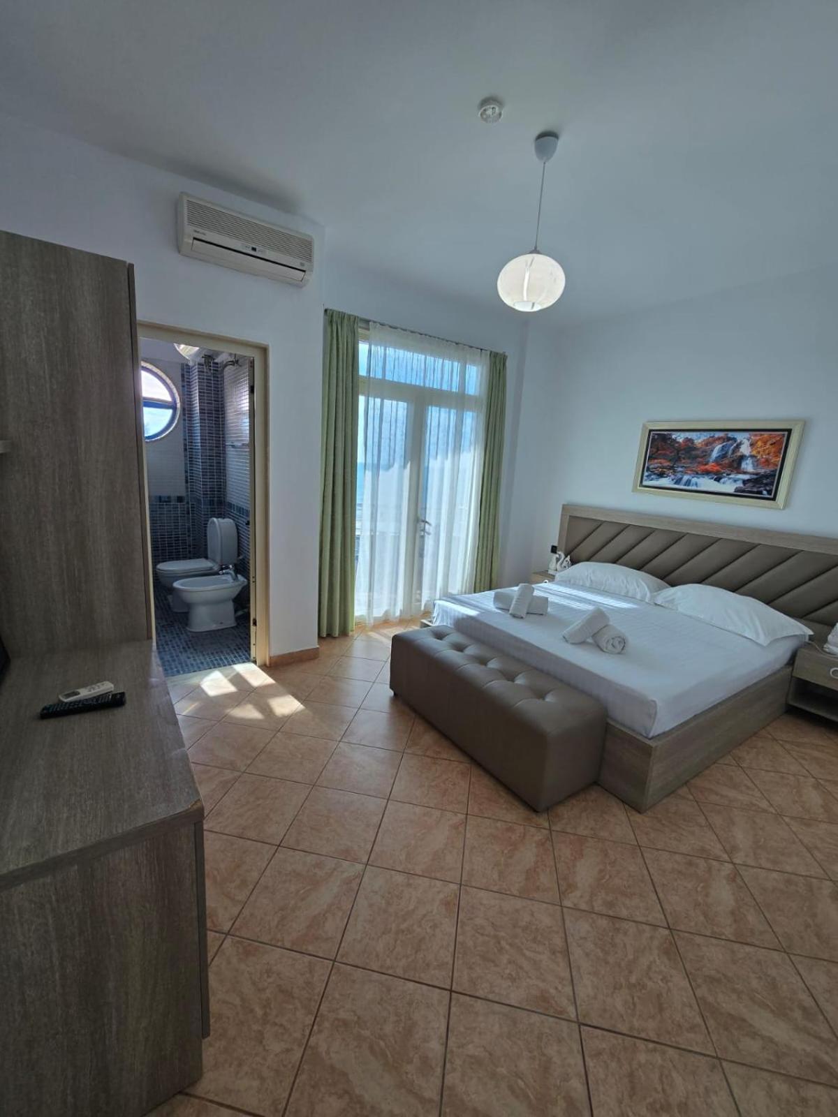 Hotel Blue Amr Škalngur Esterno foto