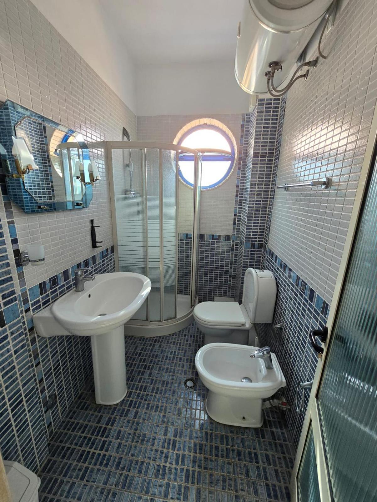 Hotel Blue Amr Škalngur Esterno foto