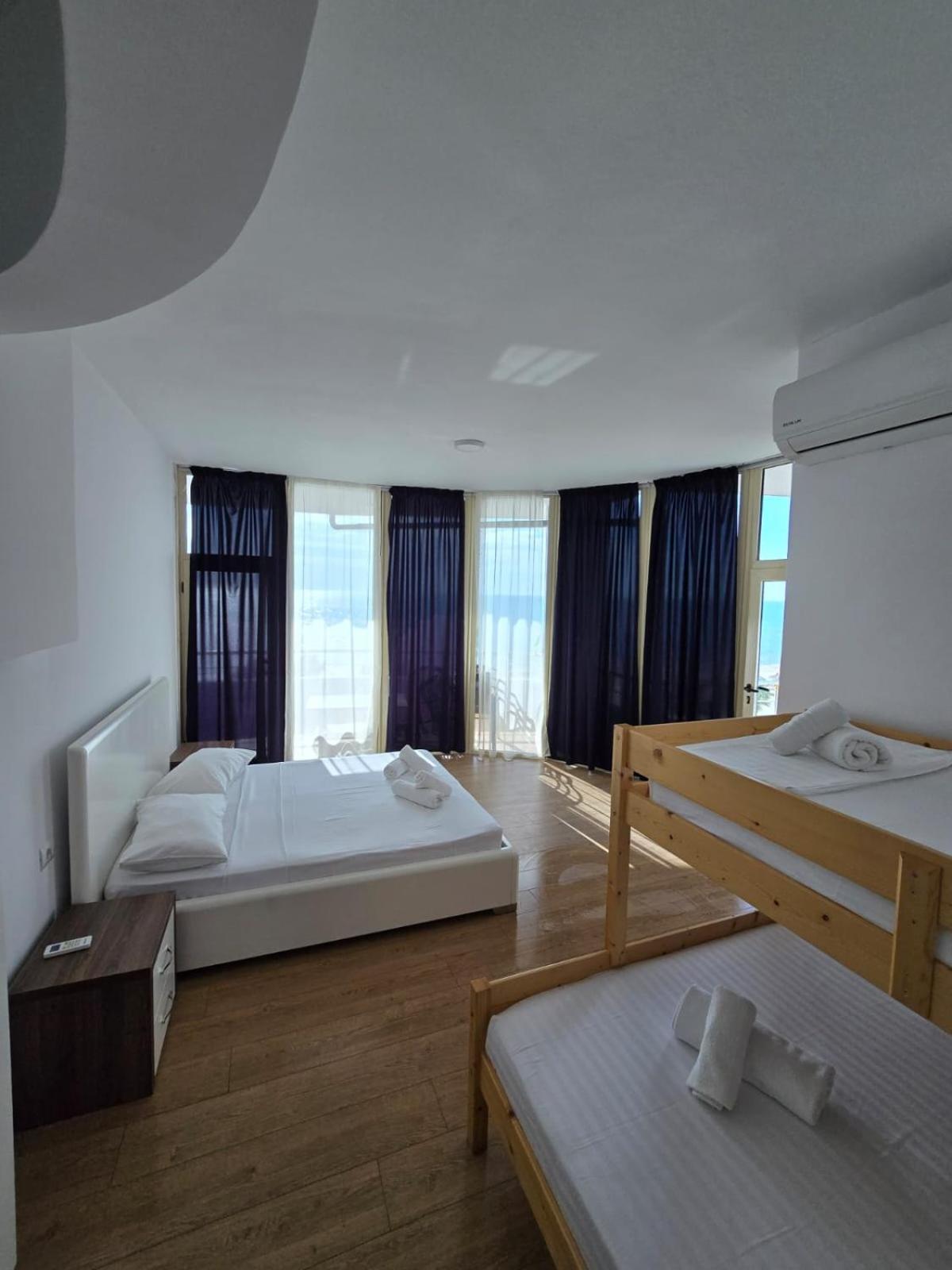 Hotel Blue Amr Škalngur Esterno foto