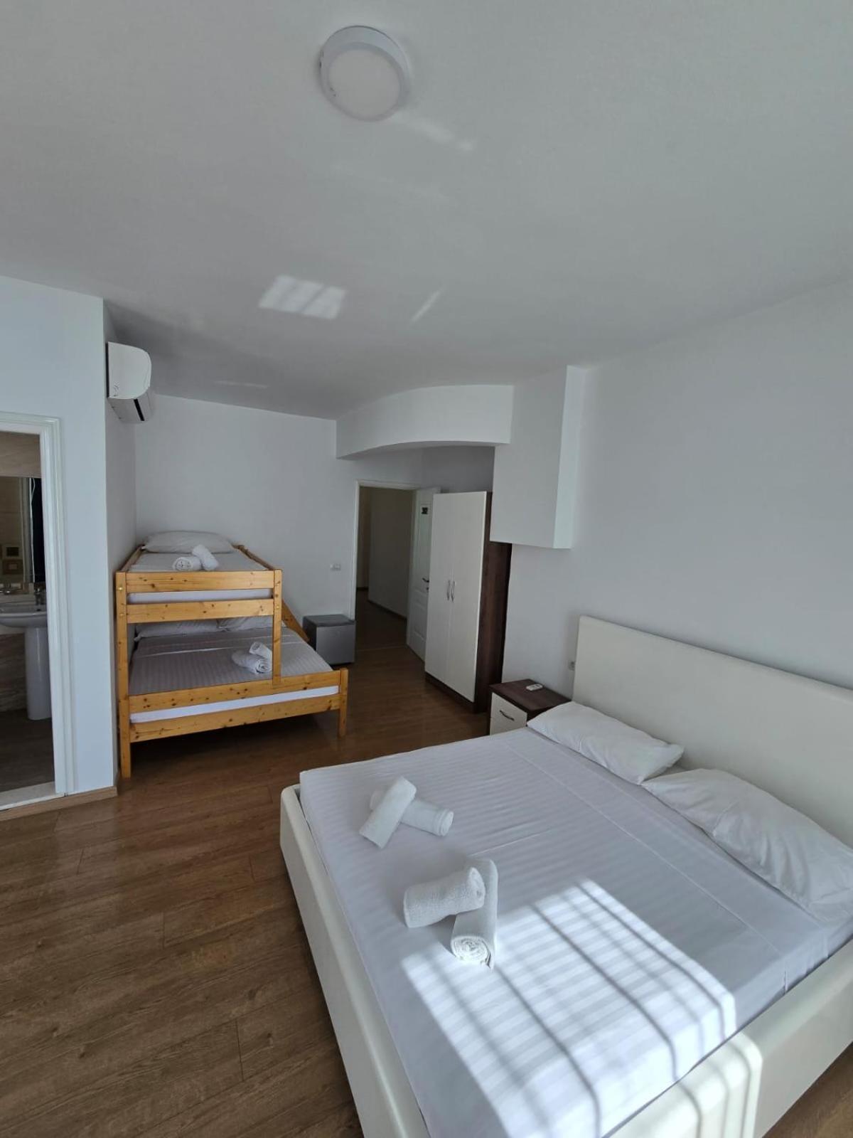 Hotel Blue Amr Škalngur Esterno foto