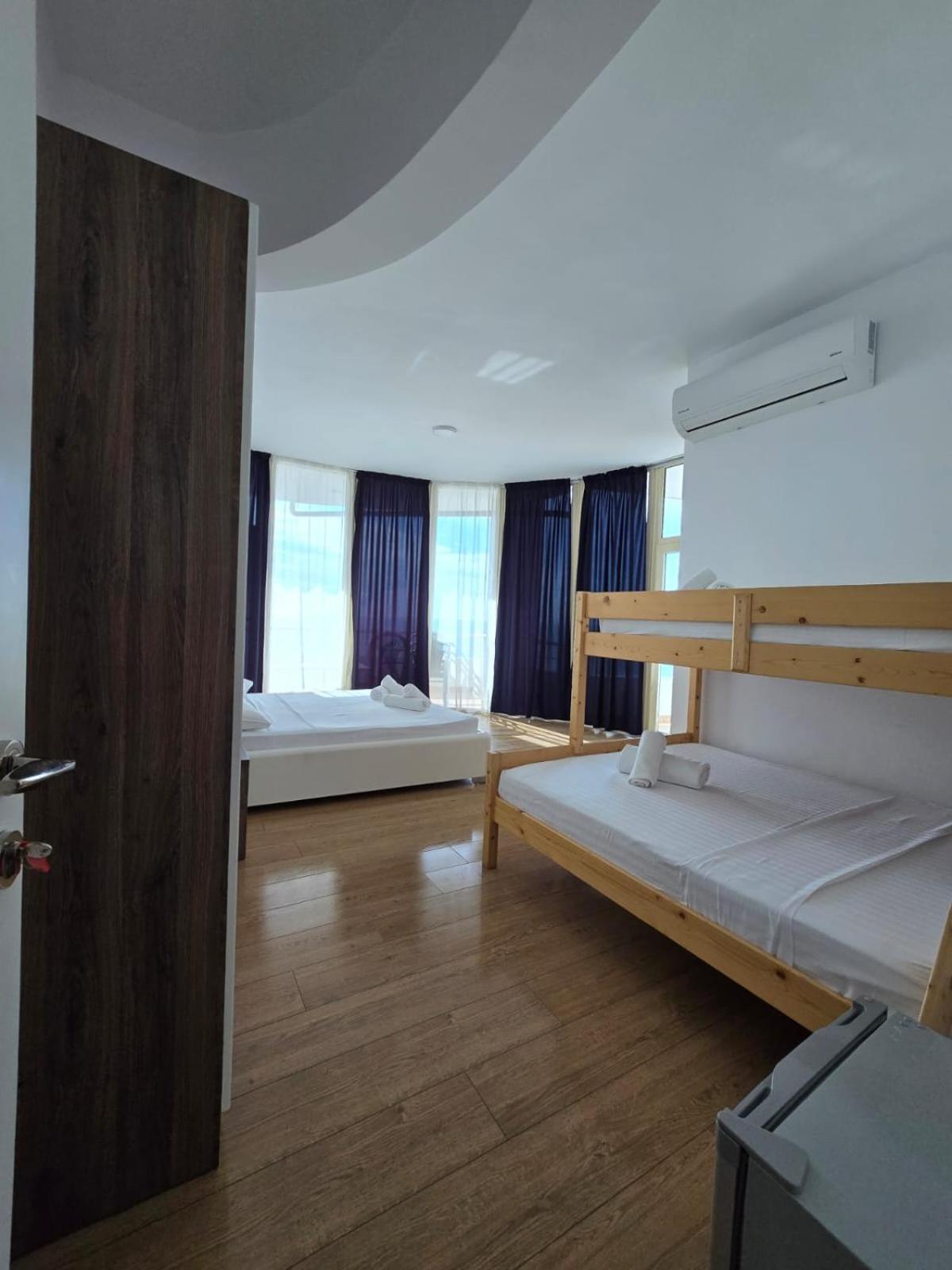 Hotel Blue Amr Škalngur Esterno foto