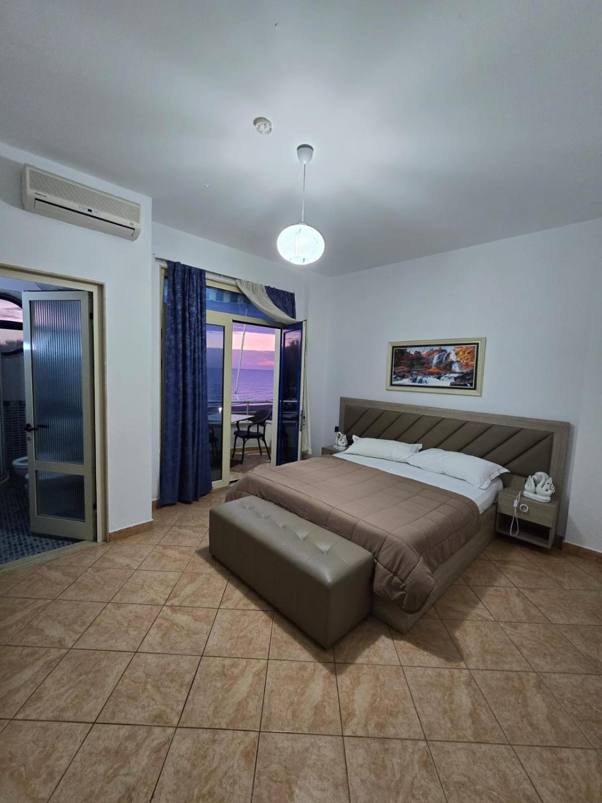 Hotel Blue Amr Škalngur Esterno foto