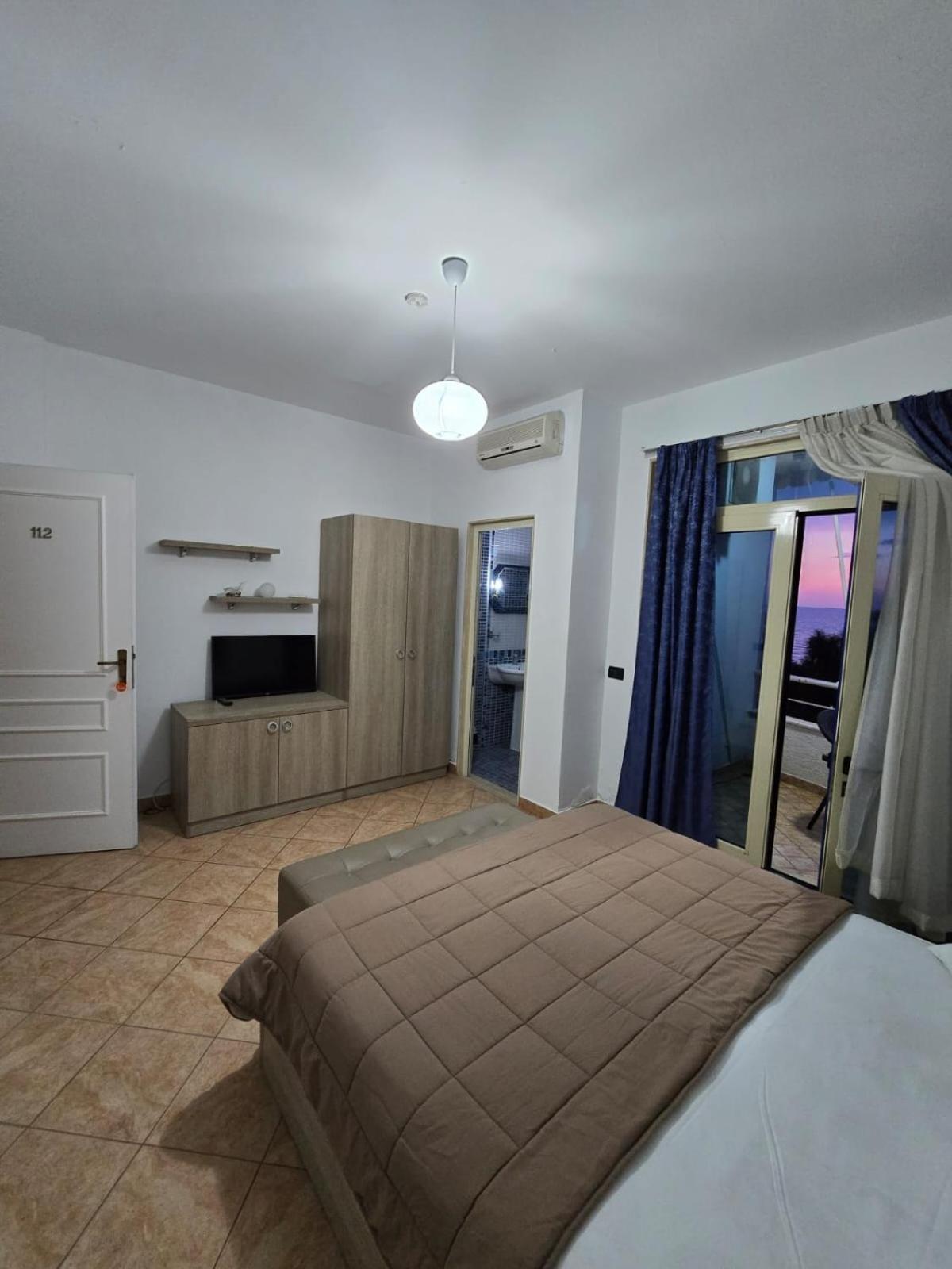 Hotel Blue Amr Škalngur Esterno foto